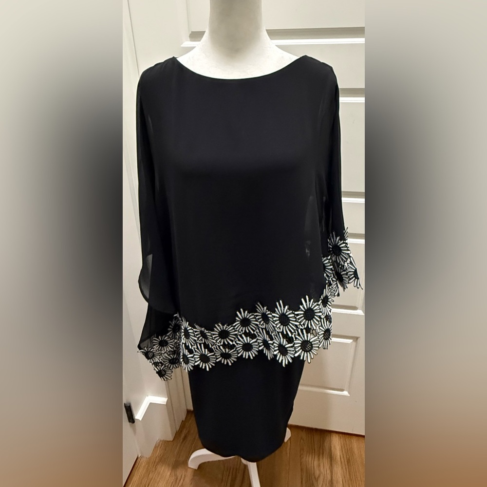 Joseph Ribkoff. Sheath Dress with Biased Cut Sheer Floral Trim Overlay. Size 6. - Picture 4 of 14